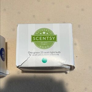 Scentsy Authentic Green Light Bulb